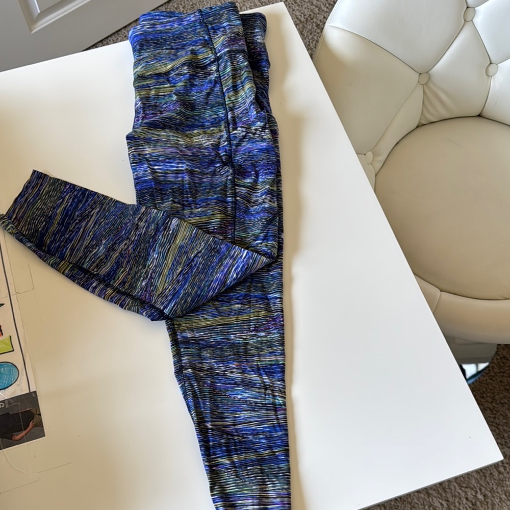 Lululemon Multicolor Patterned Leggings size 12 like new